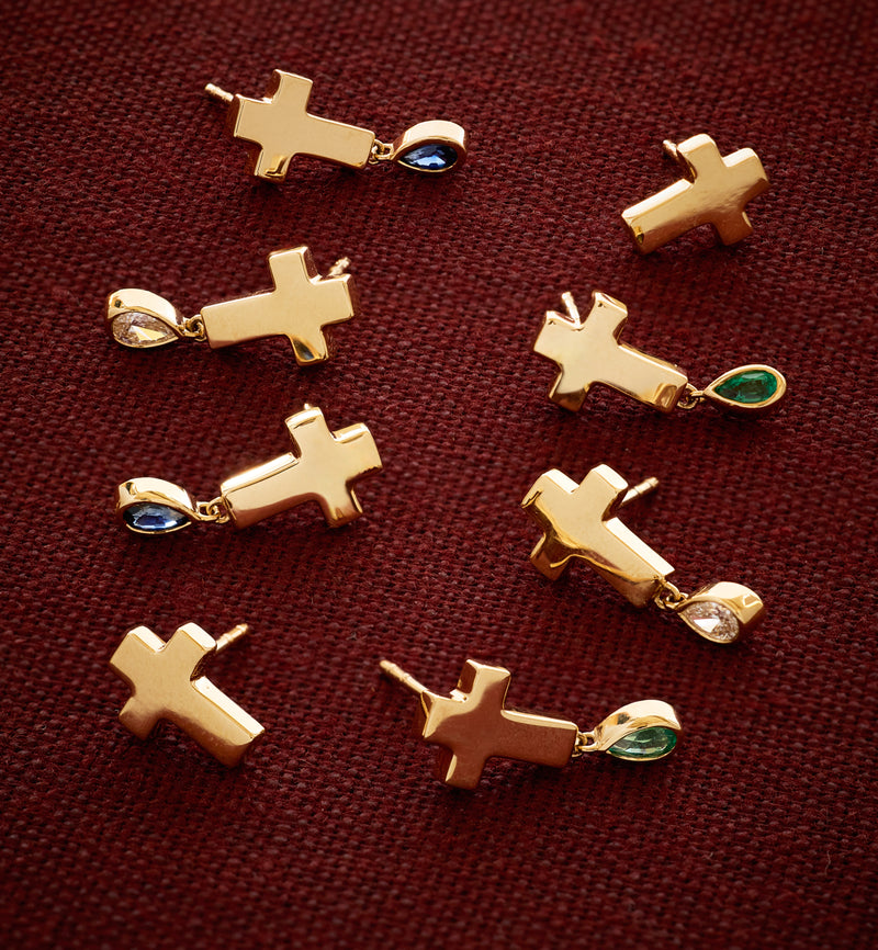 Simple Stud Cross Earrings in 18K Gold | Jesus Wept