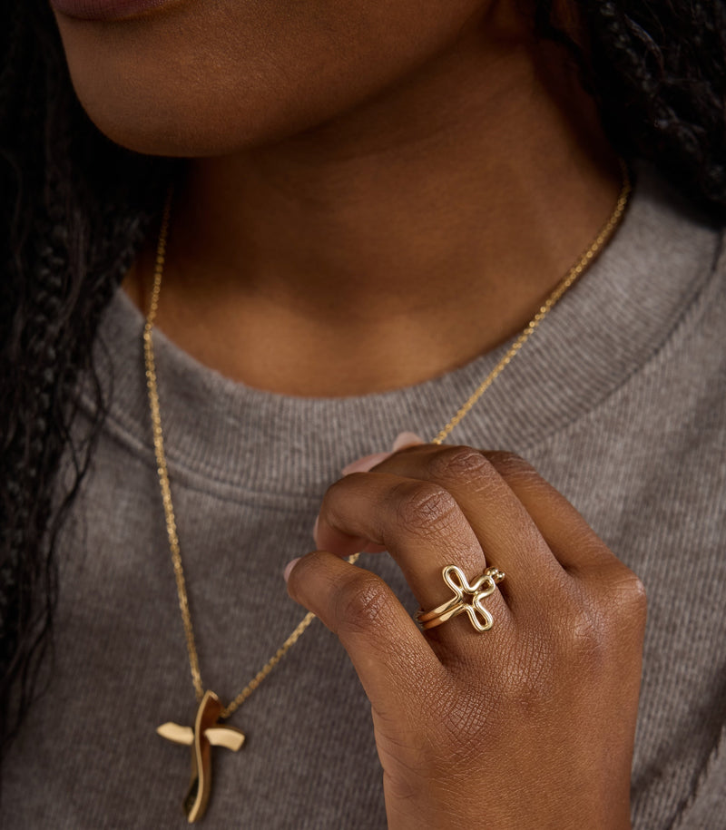 Sideways Cross Ring in 18K Gold | Tear Drops
